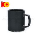 Buena venta Taza de tiza de porcelana negra mate con borde amarillo